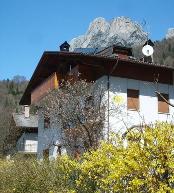 Agordo Cerbiatto Hotel ภายนอก รูปภาพ